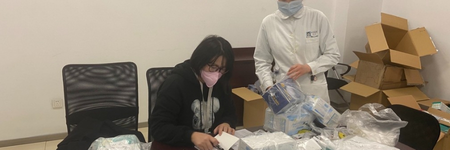 中国の南京市江寧医院にマスクを寄付しました。